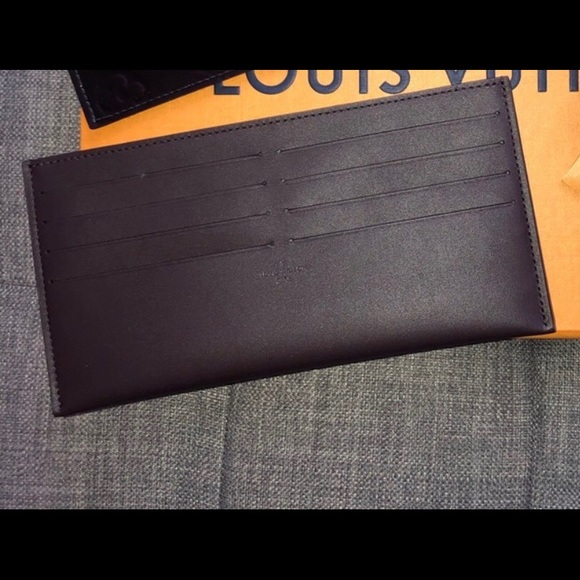 Louis Vuitton Handbags - Louis Vuitton Felicie Amarante Wallet NEW